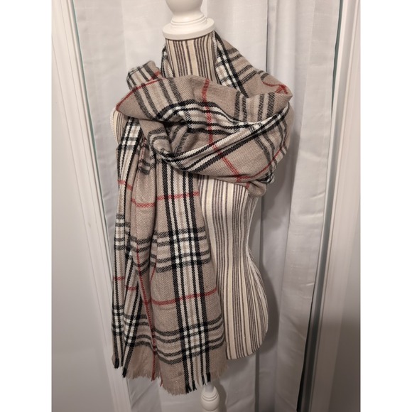 V. FRAAS Cozy Camel Red Black Plaid Open-Front Poncho Wrap Shawl Cape Fall - Picture 3 of 6